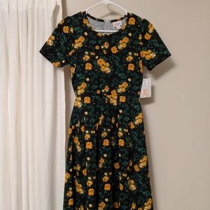 XS LuLaRoe Amelia NWT